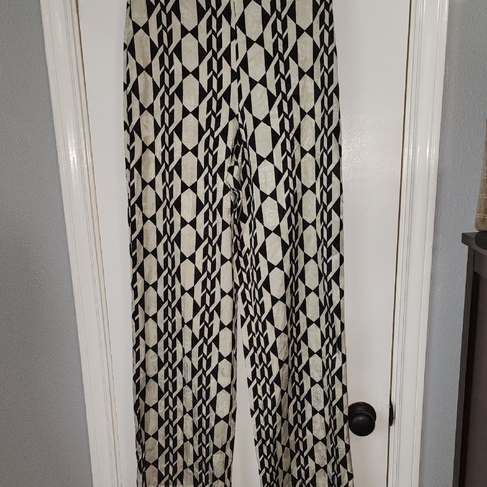 Le Lis Black and White Wide Leg Pants